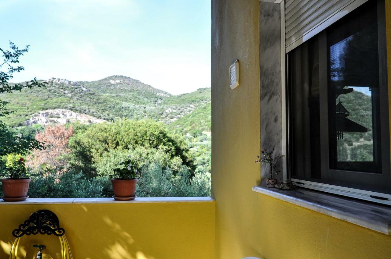 Martha'S Villa Nea Iraklitsa Buitenkant foto